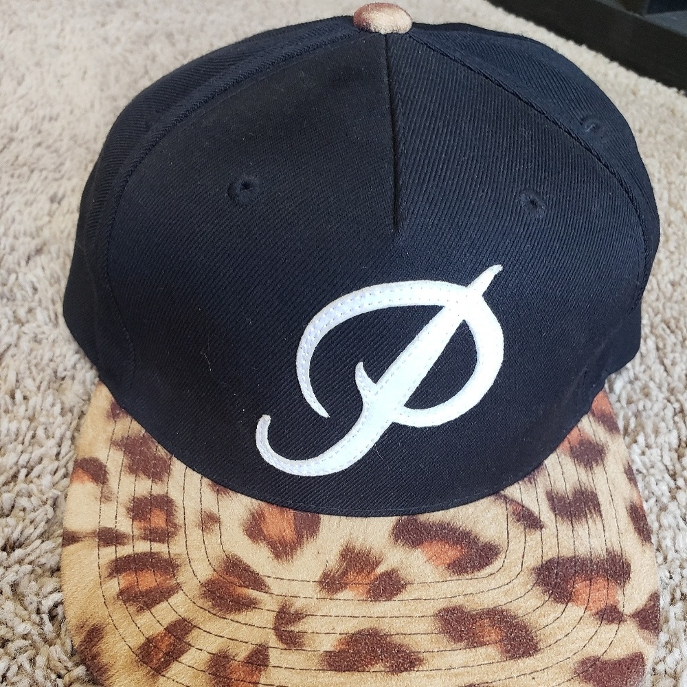 PRIMITIVE SKATE CLASSIC P Leopard SNAPBACK HAT